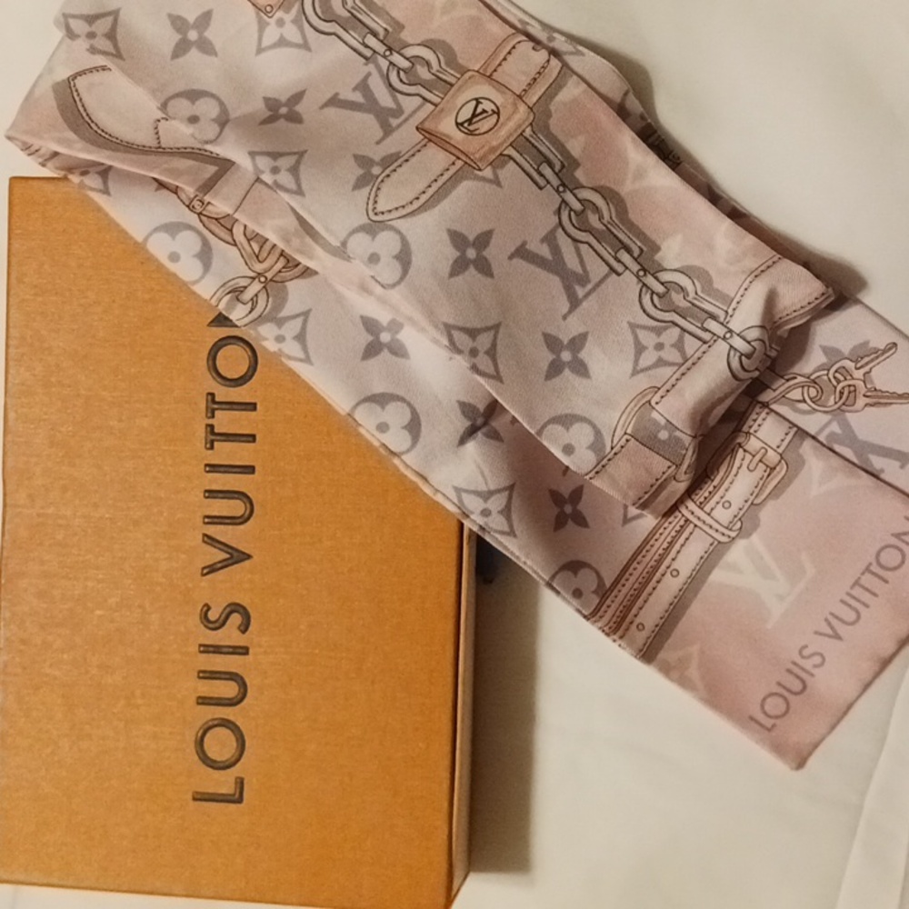 Louis Vuitton monogram bandeau - Picture 7 of 7